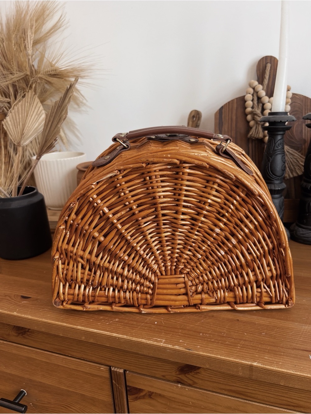 Vintage Woven Rattan Half-Moon Picnic Basket/Handbag with Brown Leather Trim - Picture 3 of 6